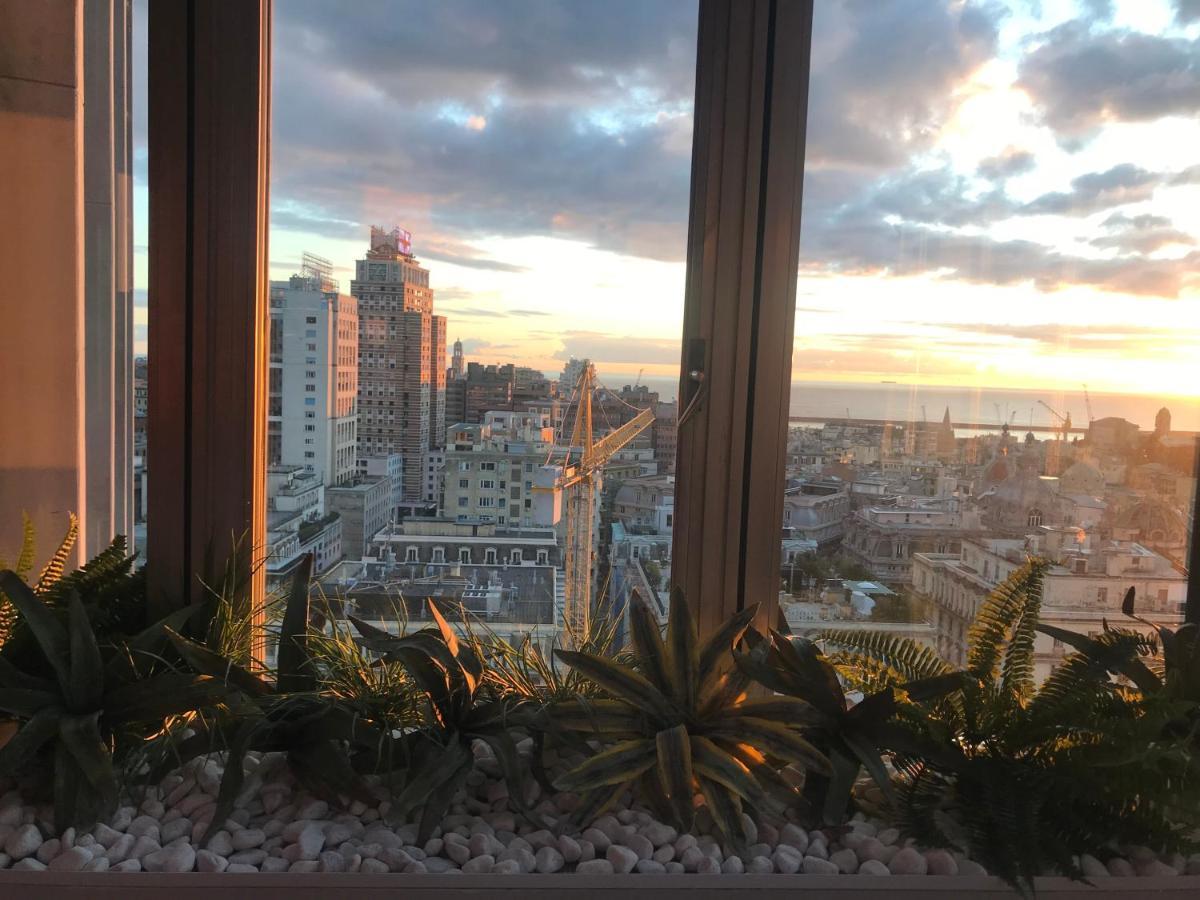 Central Penthouse With Spectacular Sea And City Views Генуя Экстерьер фото
